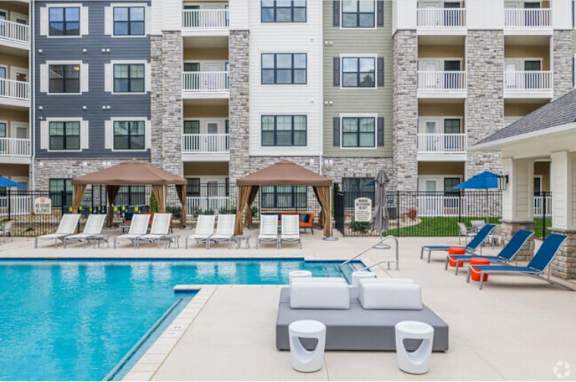 Aventura Heated Pool