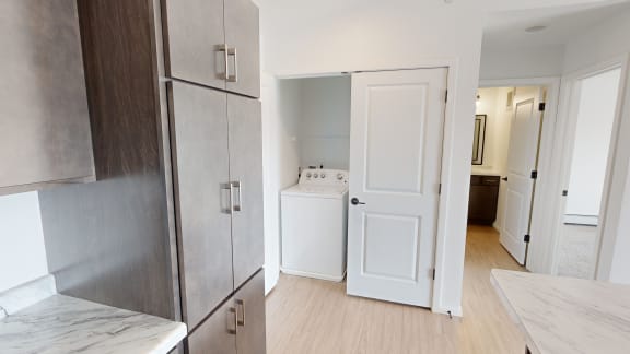 1 Bed/1 Bath Upper, Laundry