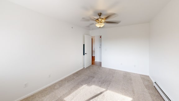 1 Bed/1 Bath Upper, Bedroom
