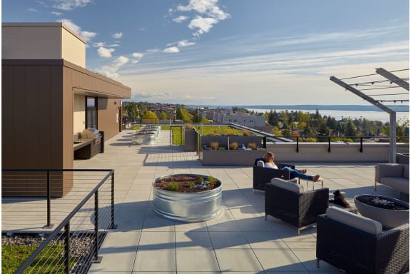 4730 California Apartments Rooftop Deck and Seating