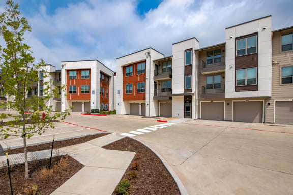 new apartment buildings at the flats at big tex apartments