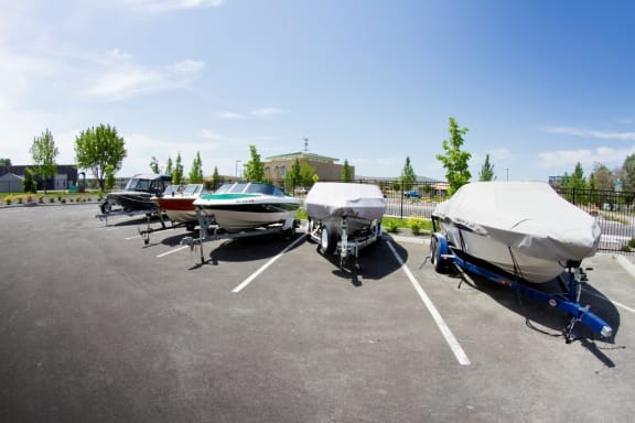 Island View Apartments Richland, Washington Marina Access