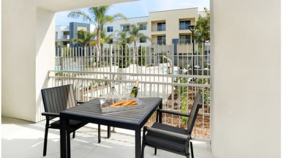 Mosaic Apartments_Oxnard CA_Private Patios