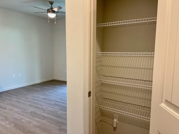 E1 Pantry