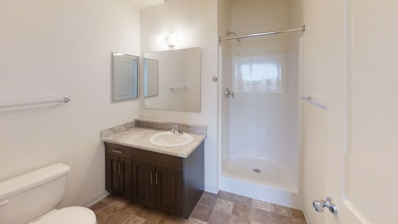 Bathroom With Bathtub at Andover Pointe Apartment Homes, Nebraska, 68138