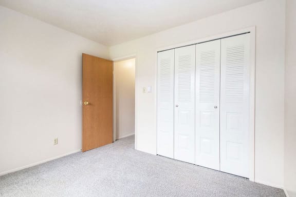 2B-Bed1aplan A large bedroom closet at Brookside Apartments, Springfield, Michigan