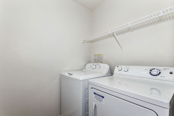 2B-Laundry2plan at Colonial Pointe at Fairview Apartments, Bellevue