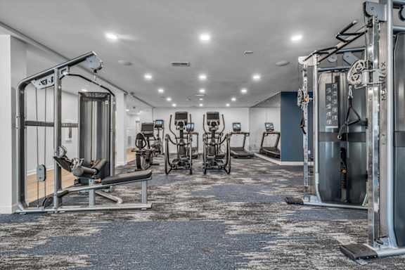 the gym at The Vinings Apartments in Richmond, VA 23234