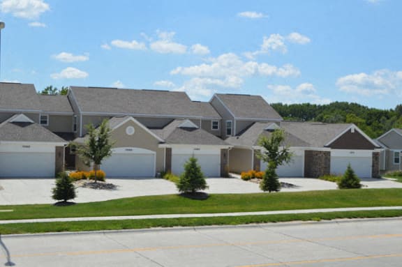 Attached Garage With Townhomes at Lynbrook Apartments and Townhomes in Elkhorn, NE