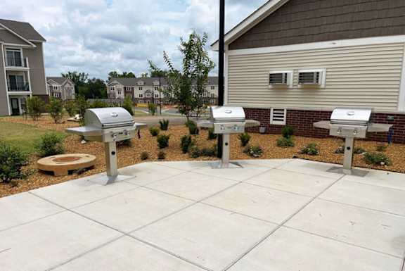 Grill Stations at The Grove Apartment Homes, Lincoln Nebraska