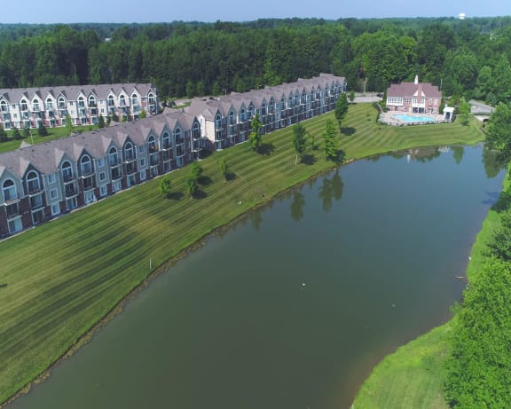 arial view of a lake with a building in the background  at LakePointe Apartments, Batavia, OH, 45103