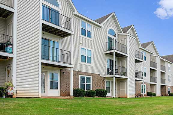 Private Storage at Limestone Creek Apartment Homes, 35756