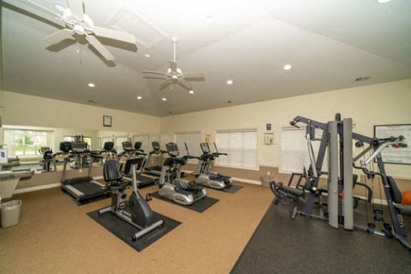 24-hour Fitness Center at Lynbrook Apartments and Townhomes in Elkhorn, NE