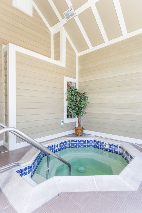 Luxury Apartments in Crown Point, IN Mallard Bay Apartments