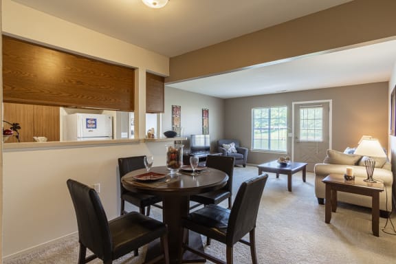 Sunflower Dining and Living at Southport Apartments, Belleville