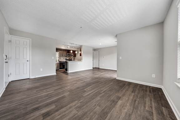 Unfurnished Living Area at Sunscape Apartments, Virginia