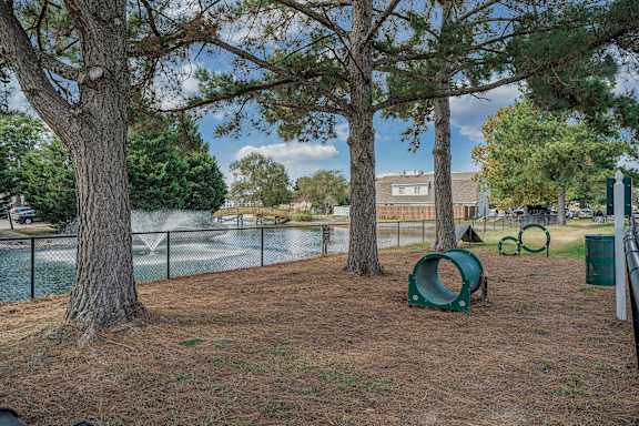 Pet Park at WaterFront Apartments, Virginia