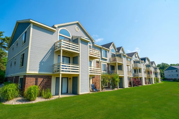 Great Views at Windmill Lakes Apartments, Holland, 49424