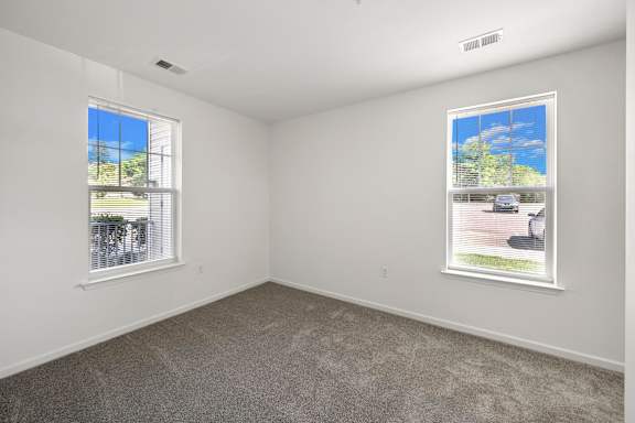 Beige Carpet In Bedroom at Heritage at Mount Holly, New Jersey, 08060