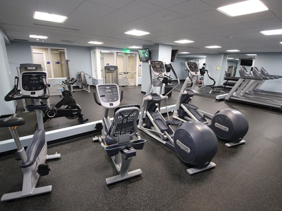 Treadmill at Residences at 1717, Cleveland, 44114