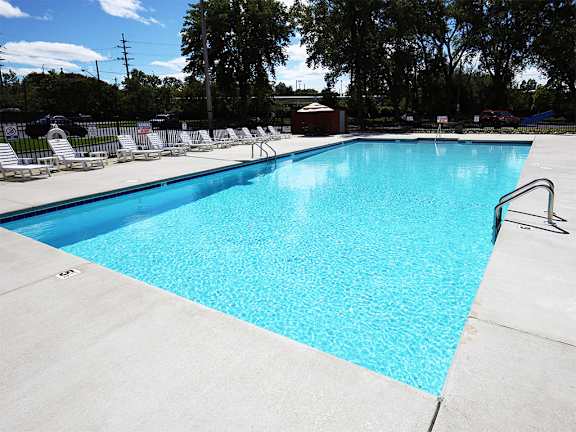 Edgewater Landing Pool