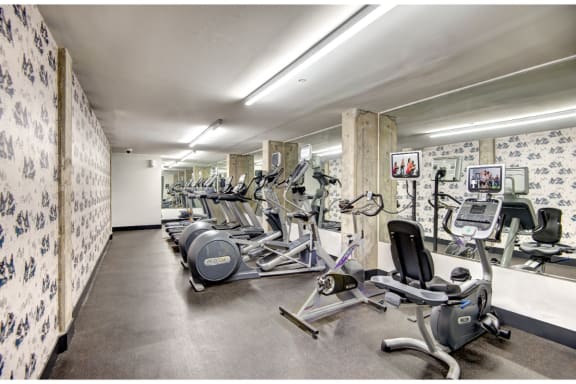 eastlake 2851 fitness studio