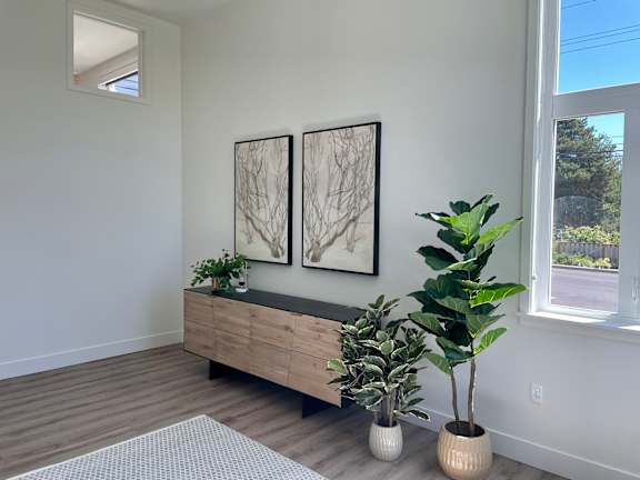 Bedroom Interior at Commons on the Tualatin River, Tualatin, Oregon