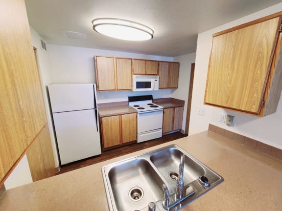 GoGo West Apartments Kitchen