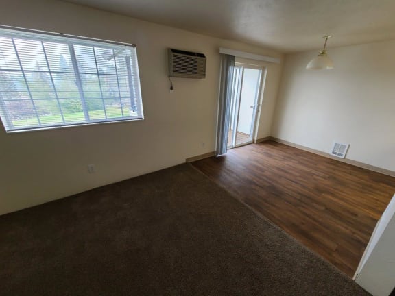 GoGo West Apartments Living Room
