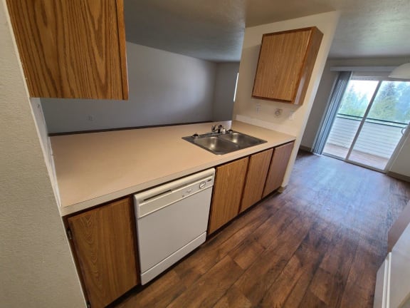 GoGo West Apartments Kitchen