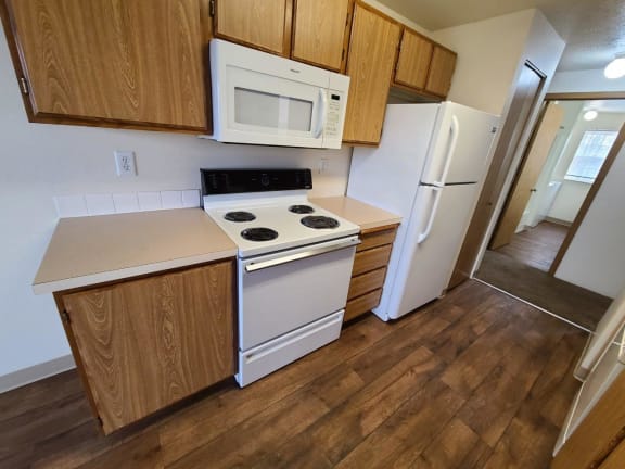 GoGo West Apartments Kitchen