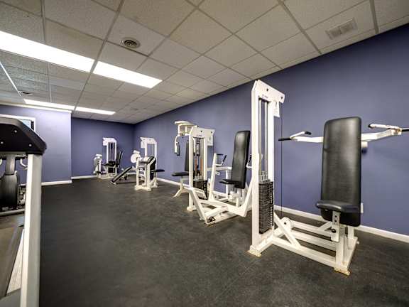 A gym at Highland Club Apartments in Watervliet, NY 12189