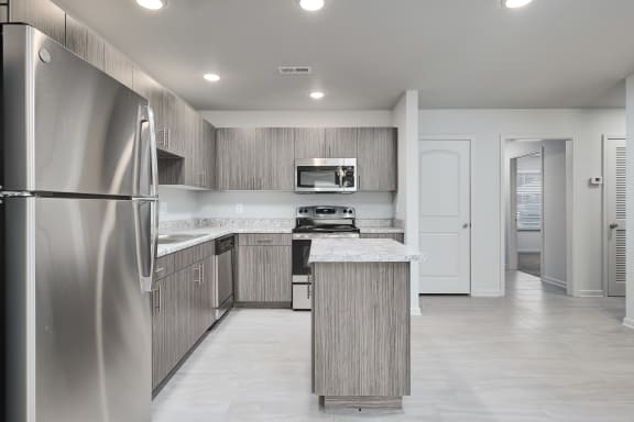 3 Bedroom Kitchen w/ Island