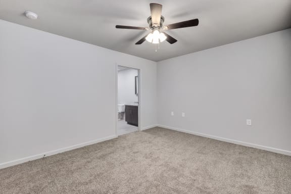 3 Bedroom Primary Room