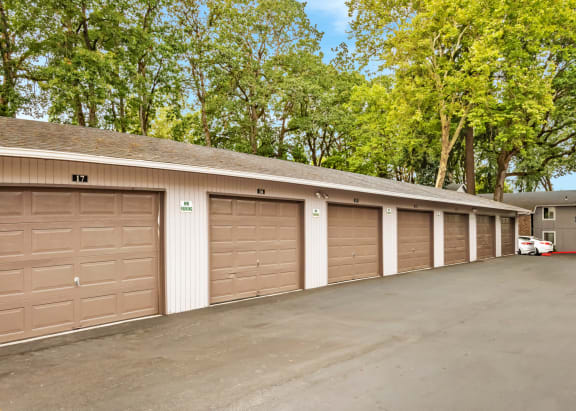 Cornell Woods garages, Portland, OR, 97229