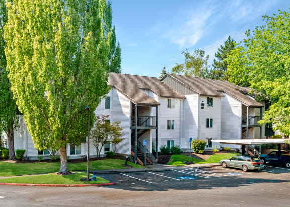 Elmonica Court building exterior and parking lot, Beaverton, OR, 97006