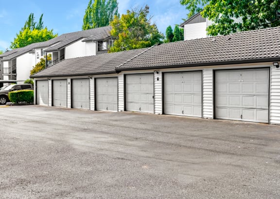 Elmonica Court garages, Beaverton, OR, 97006