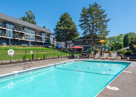 Resort Style Pool at Shadow Hills, Portland, 97219
