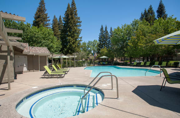 Pool and Spa at Zinfandel Village Apartments, California, 95670