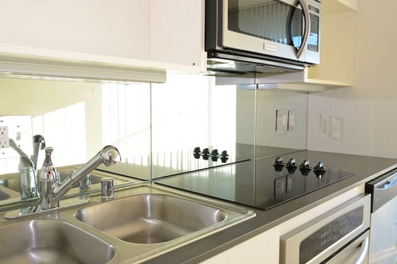 12th Street Lofts Kitchen