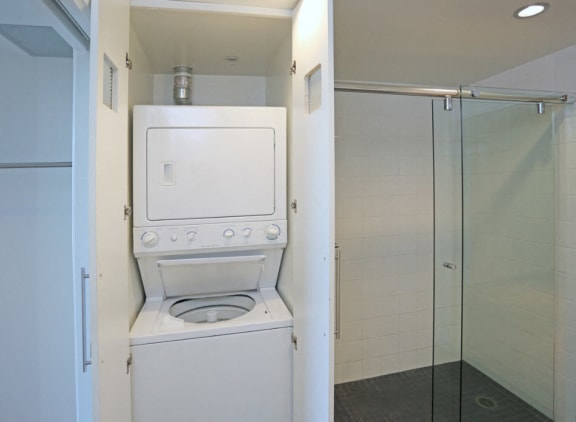 12th Street Lofts Washer and Dryer
