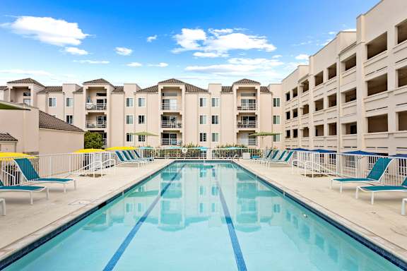 Large Swimming Pool at La Regencia Apartments in University City, San Diego, CA