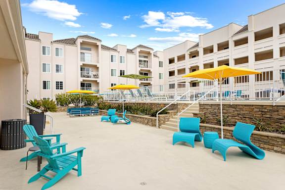 Outdoor Lounge at La Regencia Apartments in University City, San Diego, CA