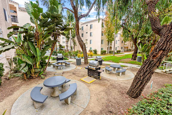 BBQ & Picnic Area at La Regencia Apartments in University City, San Diego, CA