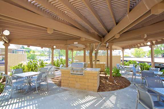 Patio at Pacific Bay Club Apartments in Bay Ho, San Diego, CA