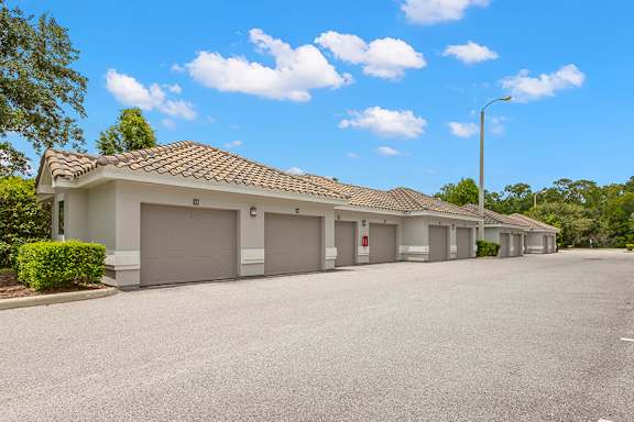 Detached garages available - Bonterra Parc