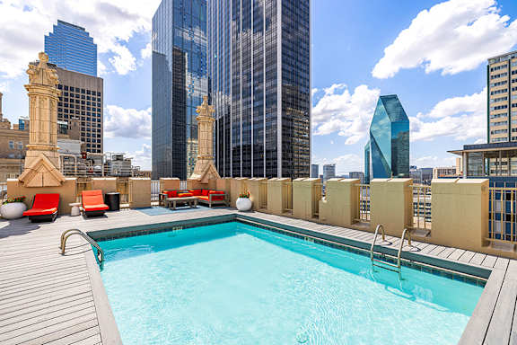 Resort-style rooftop pool - The Kirby