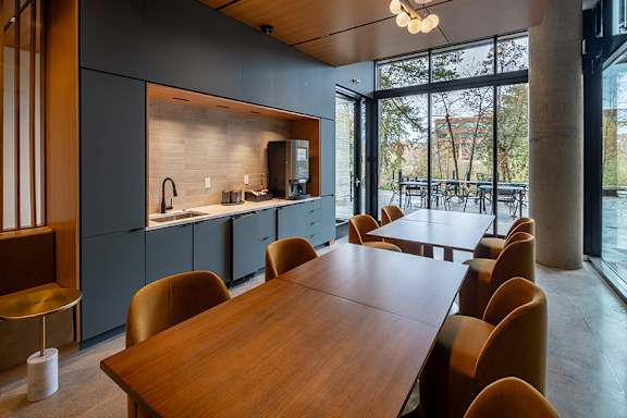 Flexible dining and workspace - Willow Apartments