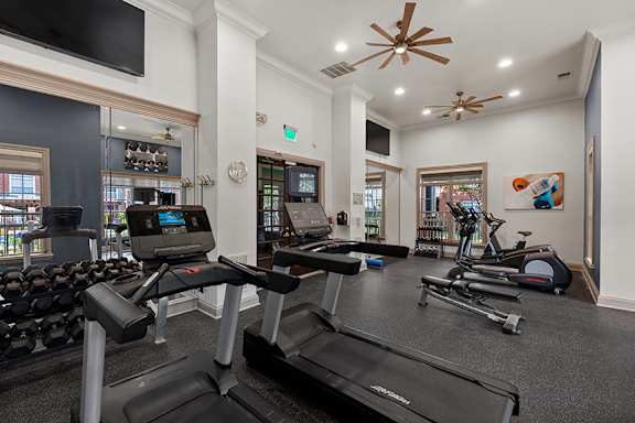 State-of-the-art fitness center - Belle Harbour Apartments