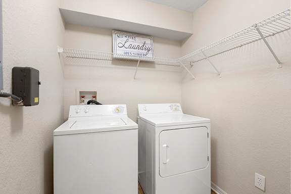 Full-sized washer/dryer - Egret's Landing Apartments
